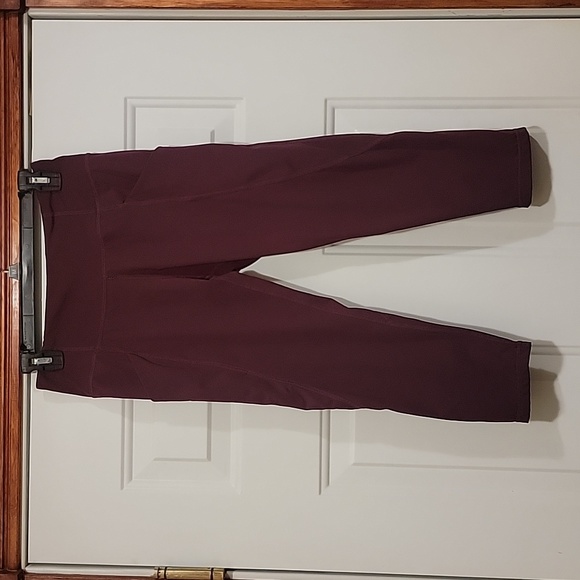 lululemon athletica Pants - Lululemon Crop 19"  Maroon Cassis   Size 10
